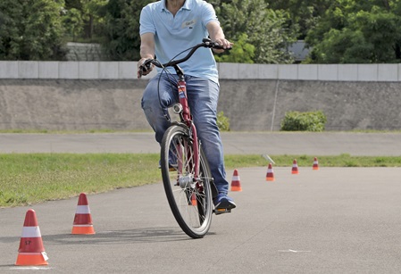 Bild vom Anfängerkurs zwischen den Pylonen